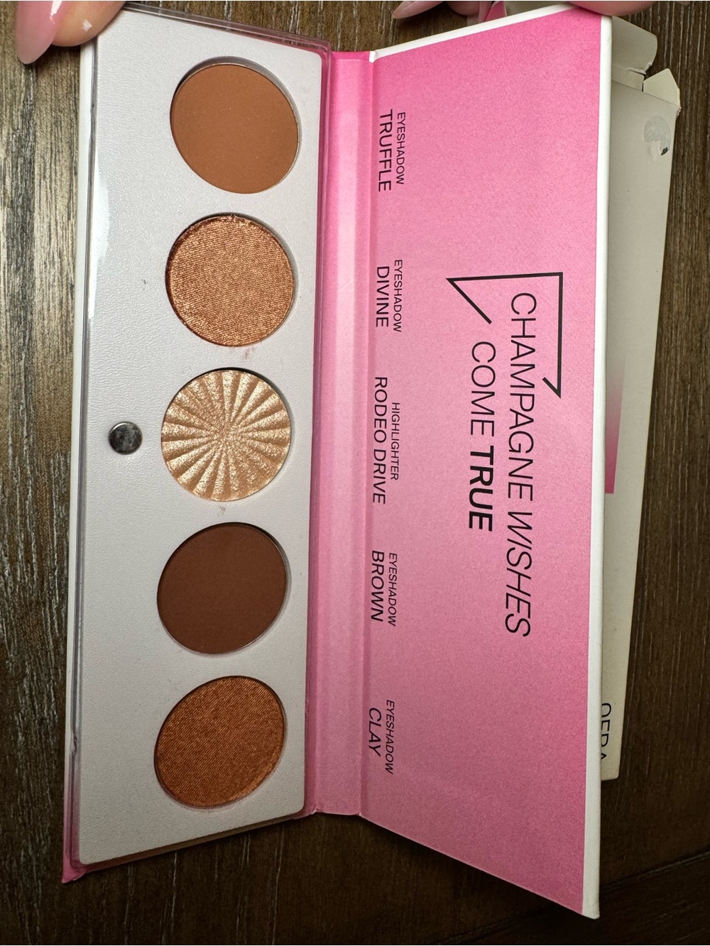 OFRA Signature Palette Luxe - White & Pink Packaging